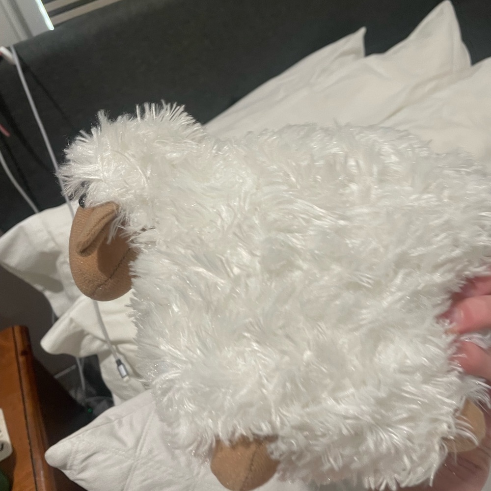 🐑 Sweet Lamb/Sheep - Picture 2 of 4
